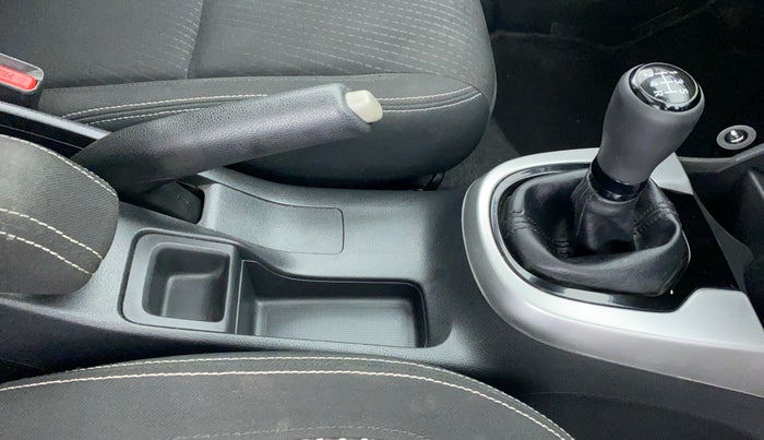 2018 Honda WR-V 1.2 i-VTEC VX MT, Petrol, Manual, 39,128 km, Gear Lever