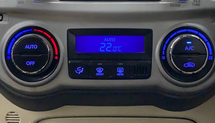 2014 Hyundai i20 SPORTZ 1.4 CRDI, Diesel, Manual, 73,044 km, Automatic Climate Control