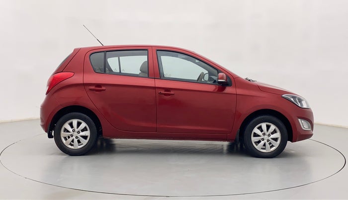 2014 Hyundai i20 SPORTZ 1.4 CRDI, Diesel, Manual, 73,044 km, Right Side View