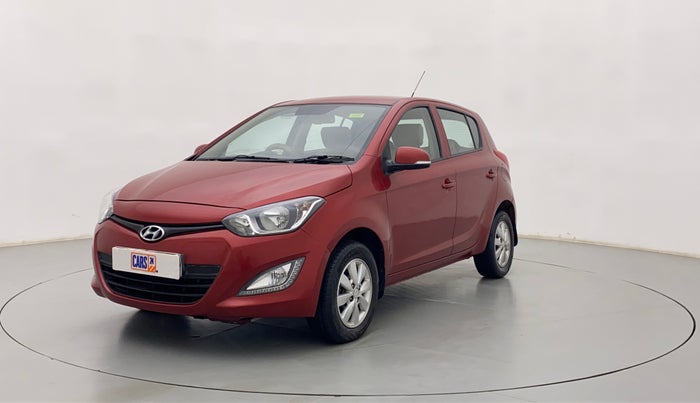 2014 Hyundai i20 SPORTZ 1.4 CRDI, Diesel, Manual, 73,044 km, Left Front Diagonal (45- Degree) View