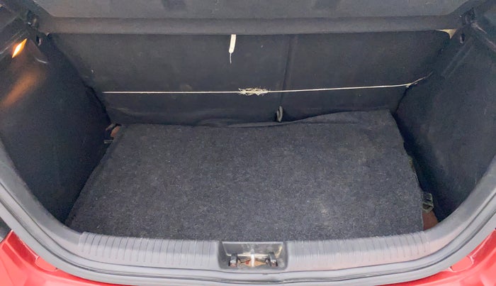 2014 Hyundai i20 SPORTZ 1.4 CRDI, Diesel, Manual, 73,044 km, Boot Inside View