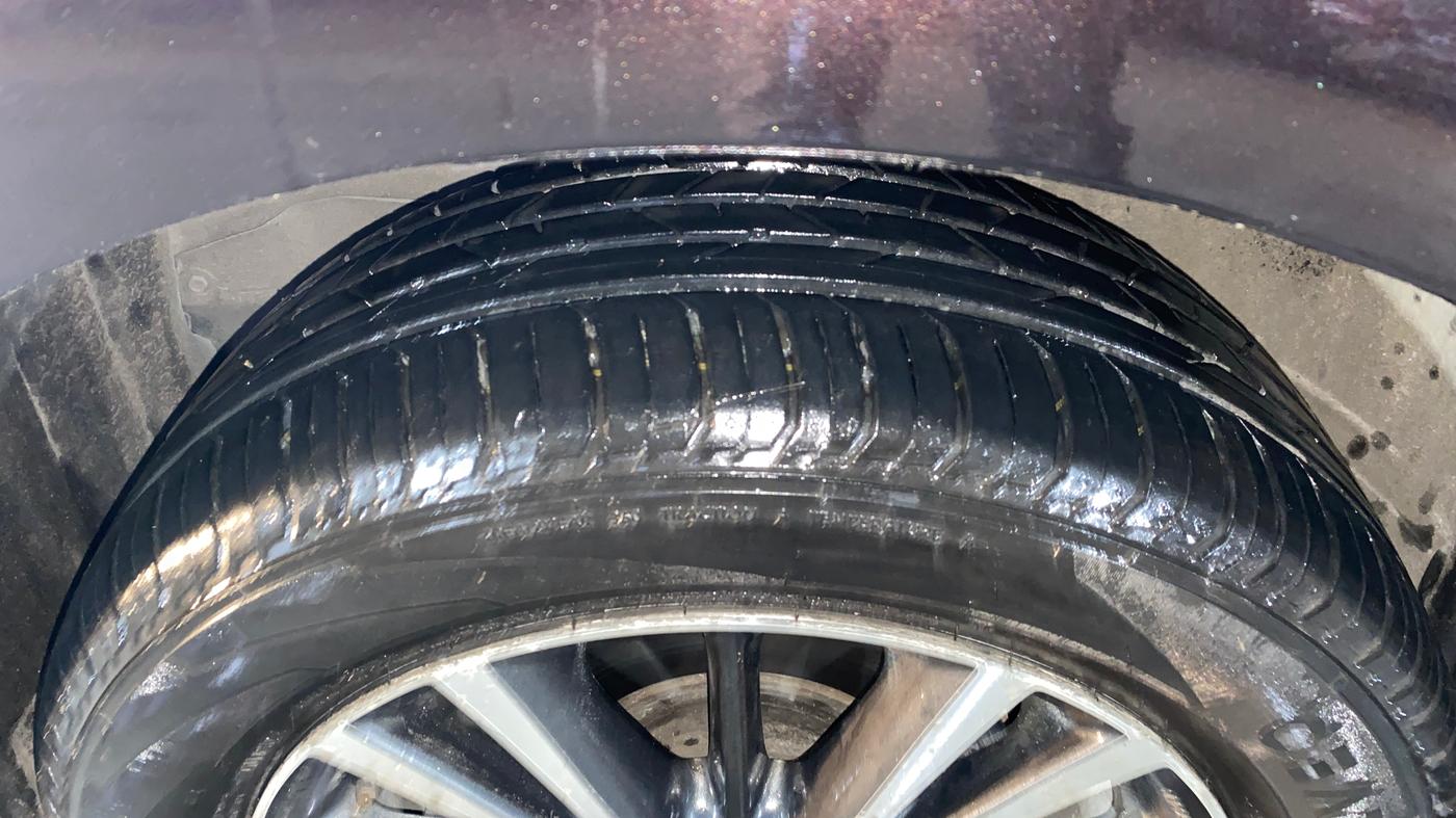 2018 Toyota Corolla Altis GL PETROL, Petrol, Manual, 88,507 km, Left Front Tyre Tread
