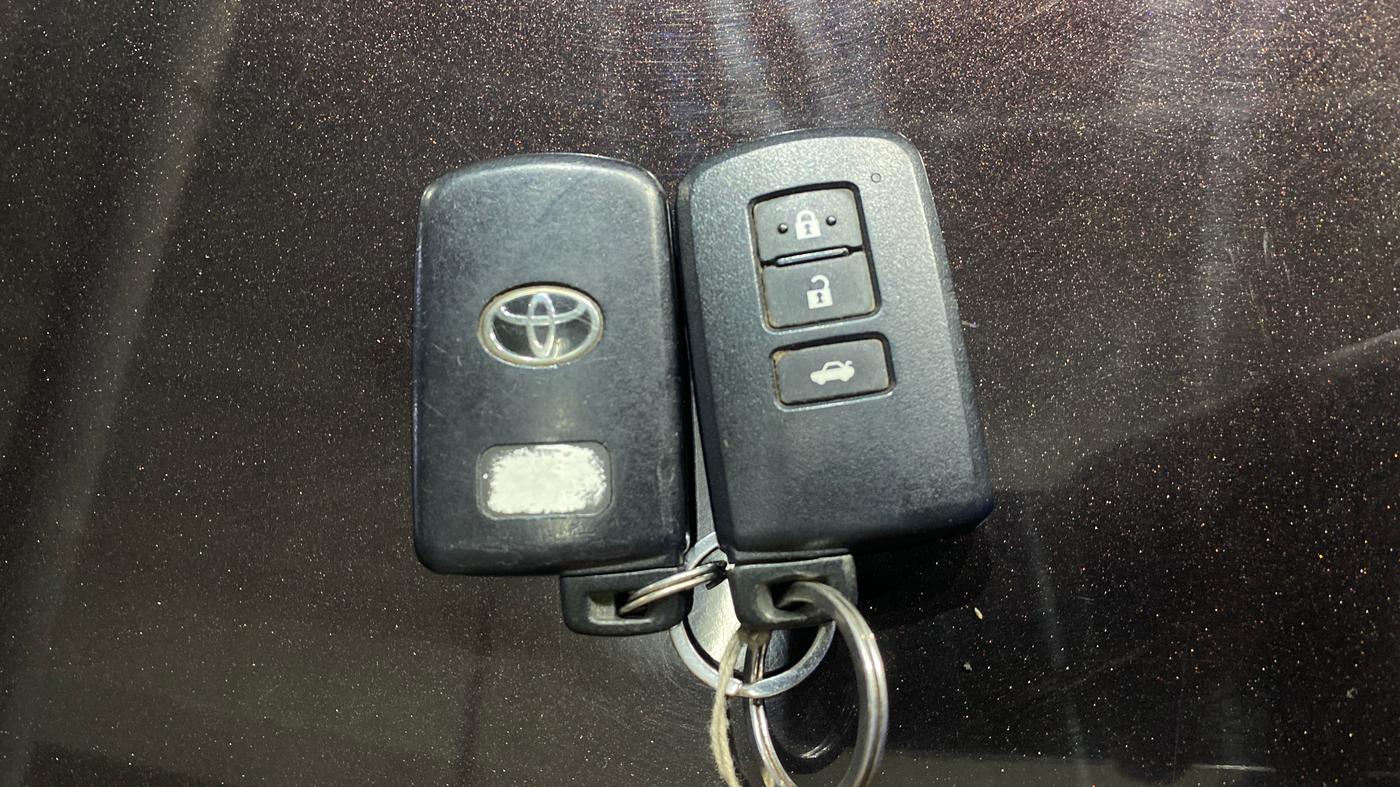 2018 Toyota Corolla Altis GL PETROL, Petrol, Manual, 88,507 km, Key Close Up