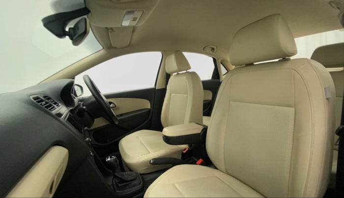 2018 Skoda Rapid STYLE 1.6 MPI AT, Petrol, Automatic, 35,851 km, Right Side Front Door Cabin