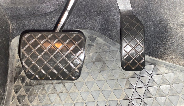 2018 Skoda Rapid STYLE 1.6 MPI AT, Petrol, Automatic, 35,851 km, Pedals