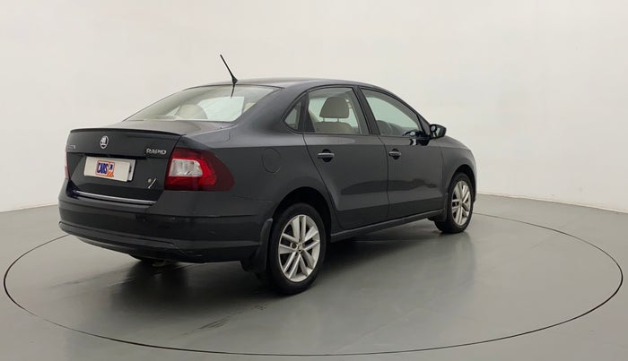 2018 Skoda Rapid STYLE 1.6 MPI AT, Petrol, Automatic, 35,851 km, Right Back Diagonal