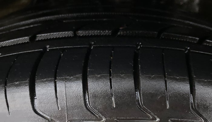 2016 Honda BR-V 1.5L I-VTEC V CVT, Petrol, Automatic, 65,009 km, Left Rear Tyre Tread