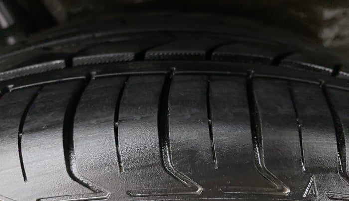 2016 Honda BR-V 1.5L I-VTEC V CVT, Petrol, Automatic, 65,009 km, Right Rear Tyre Tread