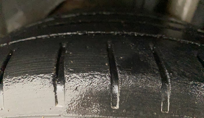 2020 Ford New Figo TITANIUM1.5 DIESEL, Diesel, Manual, 38,399 km, Left Rear Tyre Tread