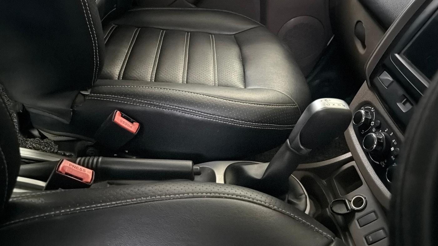 2019 Renault Duster RXS CVT, Petrol, Automatic, 59,738 km, Gear Lever