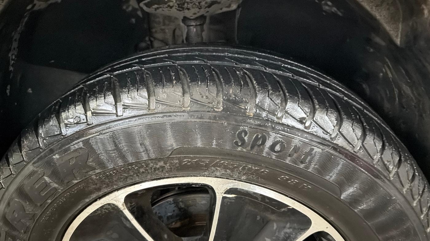 2019 Renault Duster RXS CVT, Petrol, Automatic, 59,738 km, Right Front Tyre Tread
