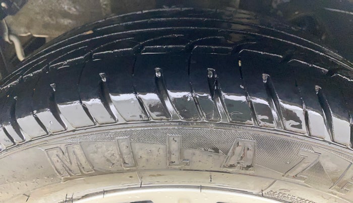 2017 Tata Tiago XZ PETROL, Petrol, Manual, 73,291 km, Right Rear Tyre Tread