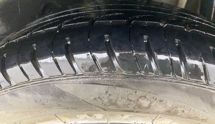 2017 Tata Tiago XZ PETROL, Petrol, Manual, 73,291 km, Left Rear Tyre Tread