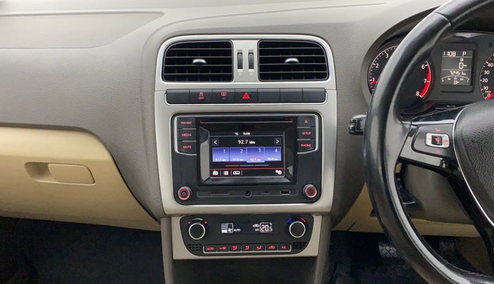 2016 Volkswagen Vento HIGHLINE PETROL AT, Petrol, Automatic, 72,489 km, Air Conditioner