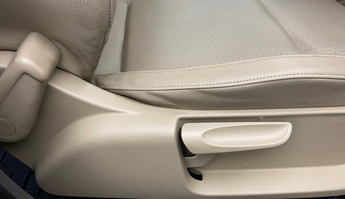 2016 Volkswagen Vento HIGHLINE PETROL AT, Petrol, Automatic, 72,489 km, Driver Side Adjustment Panel