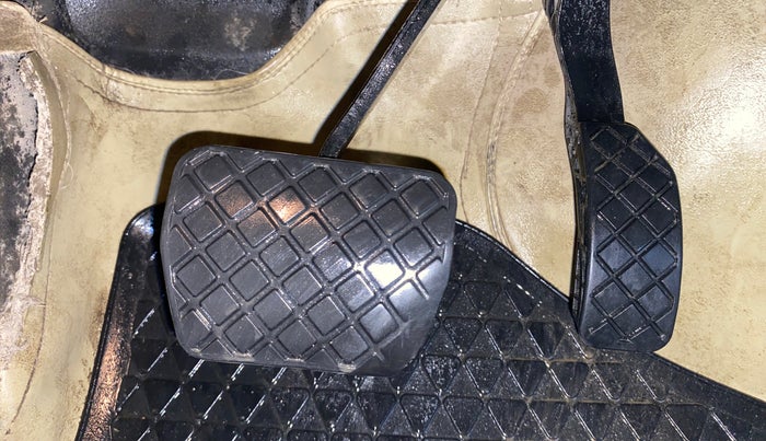 2018 Volkswagen Vento HIGHLINE PLUS 1.2 AT 16 ALLOY, Petrol, Automatic, 67,028 km, Pedals