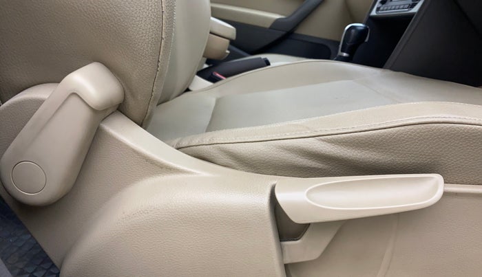 2018 Volkswagen Vento HIGHLINE PLUS 1.2 AT 16 ALLOY, Petrol, Automatic, 67,028 km, Driver Side Adjustment Panel