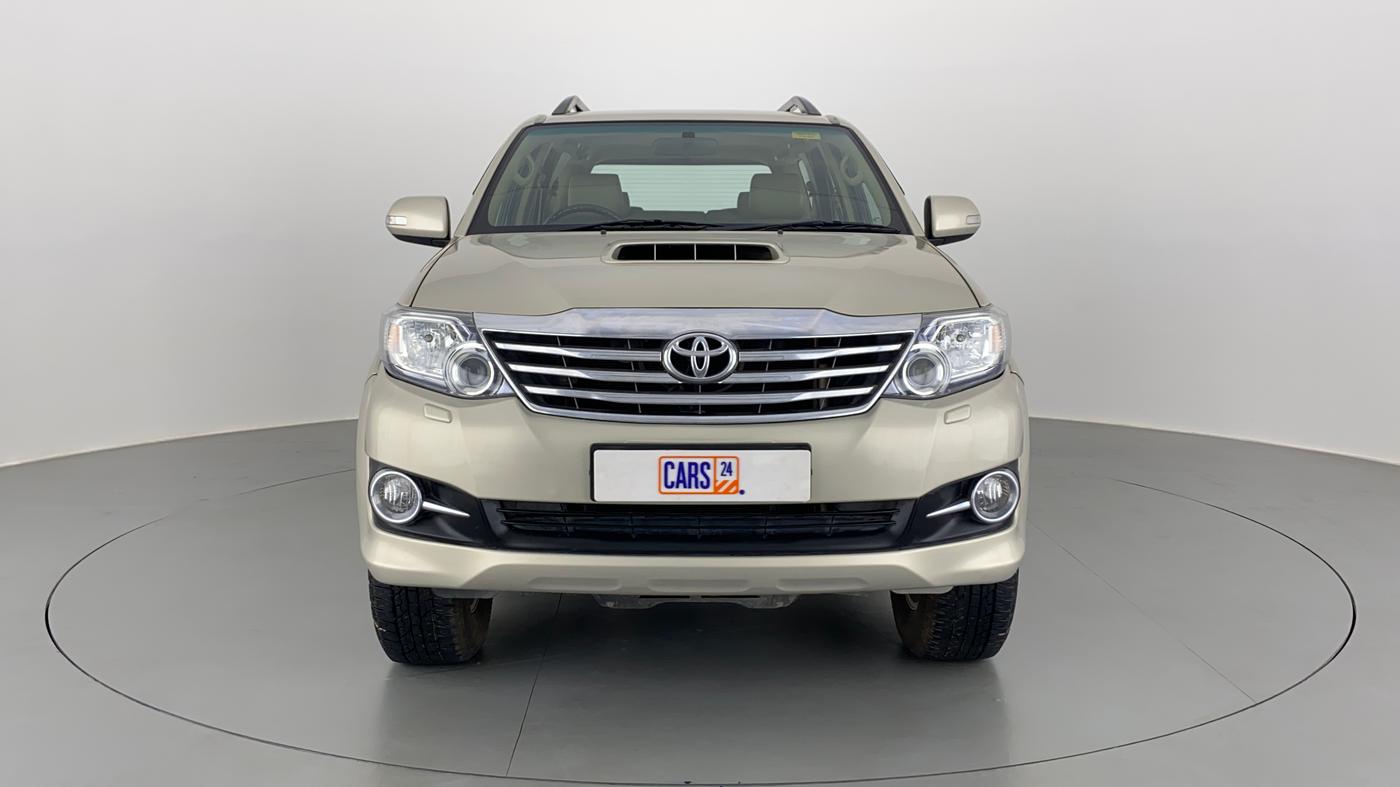 2015 Toyota Fortuner 3.0 AT 4X2, Diesel, Automatic, 90,167 km, Front