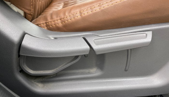 2023 Hyundai GRAND I10 NIOS ASTA AMT 1.2 KAPPA VTVT, Petrol, Automatic, 54,392 km, Driver Side Adjustment Panel