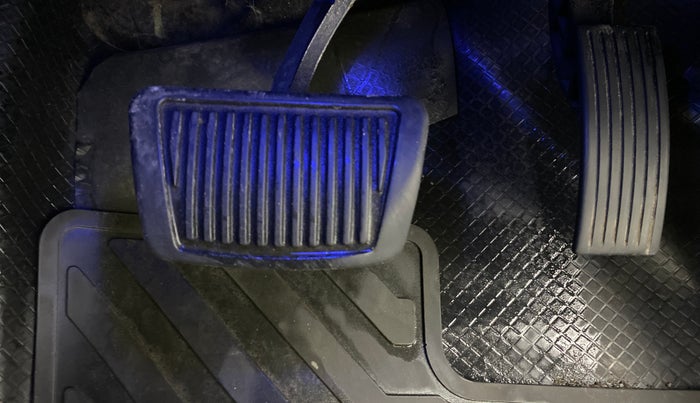 2023 Hyundai GRAND I10 NIOS ASTA AMT 1.2 KAPPA VTVT, Petrol, Automatic, 54,392 km, Pedals