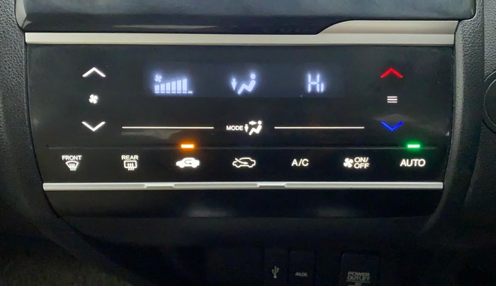 2018 Honda Jazz 1.2L I-VTEC V, Petrol, Manual, 33,350 km, Automatic Climate Control