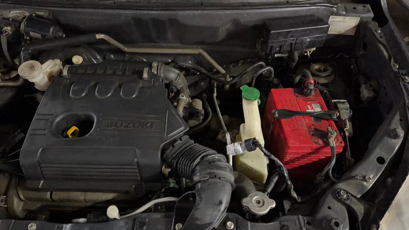 2015 Maruti Alto K10 VXI AMT, Petrol, Automatic, 99,135 km, Engine View - Left