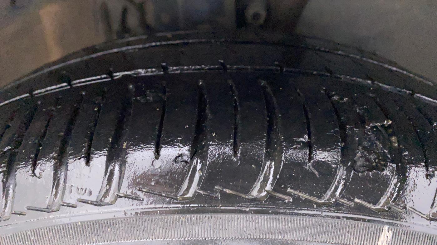 2016 Skoda Rapid Style 1.5 TDI AT, Diesel, Automatic, Right Front Tyre Tread