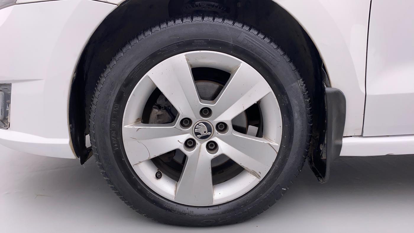 2016 Skoda Rapid Style 1.5 TDI AT, Diesel, Automatic, Left Front Wheel