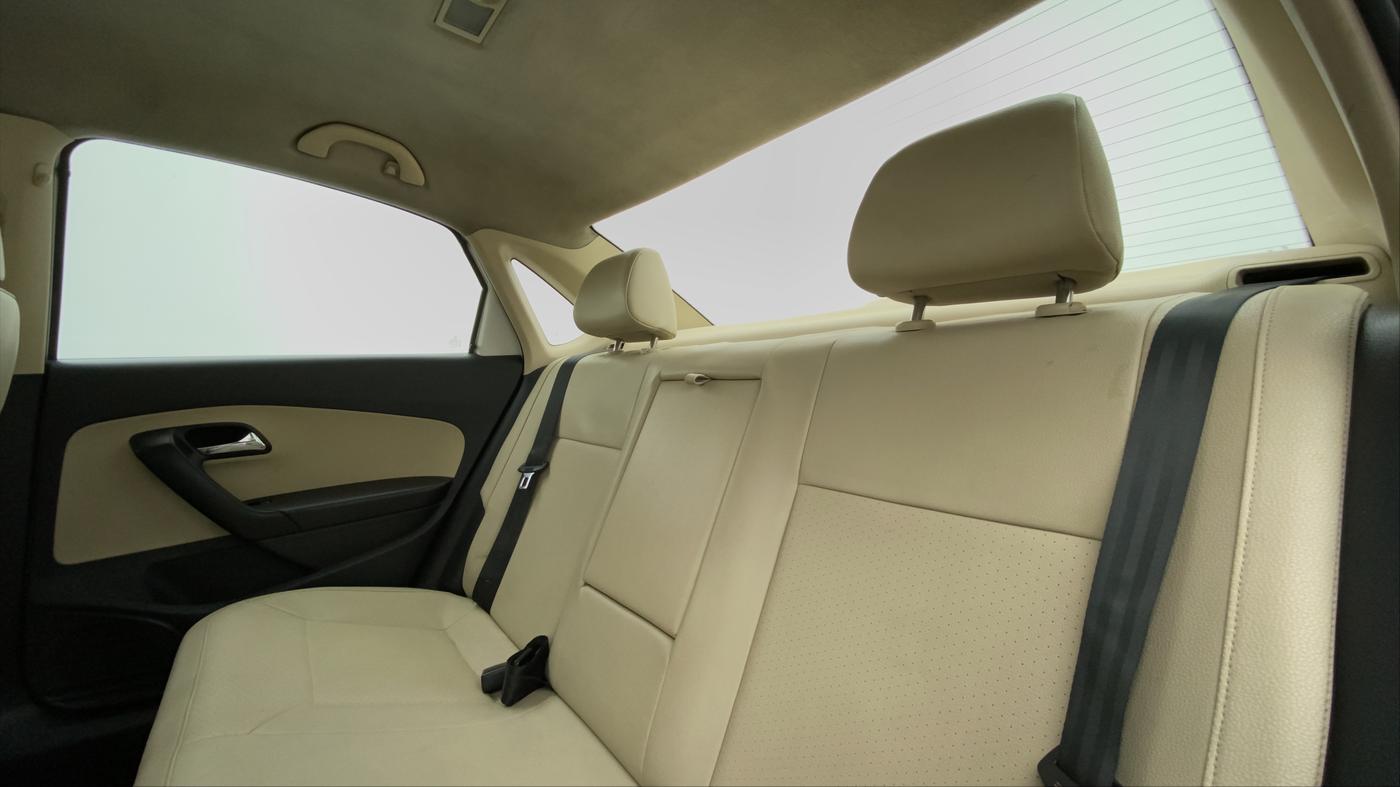 2016 Skoda Rapid Style 1.5 TDI AT, Diesel, Automatic, Right Side Rear Door Cabin