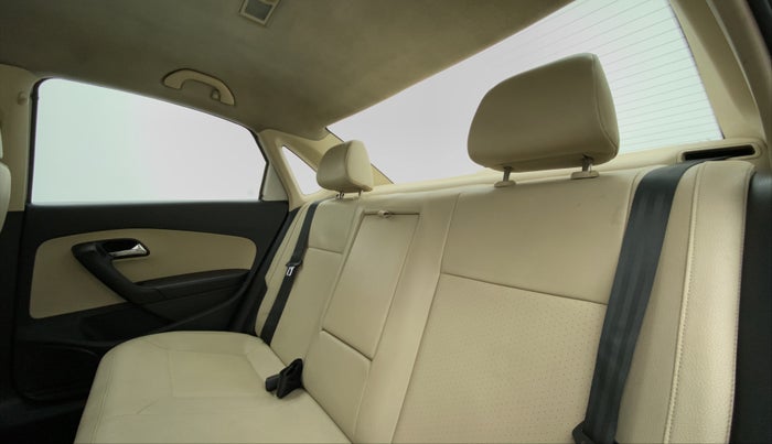 2016 Skoda Rapid Style 1.5 TDI AT, Diesel, Automatic, Right Side Rear Door Cabin