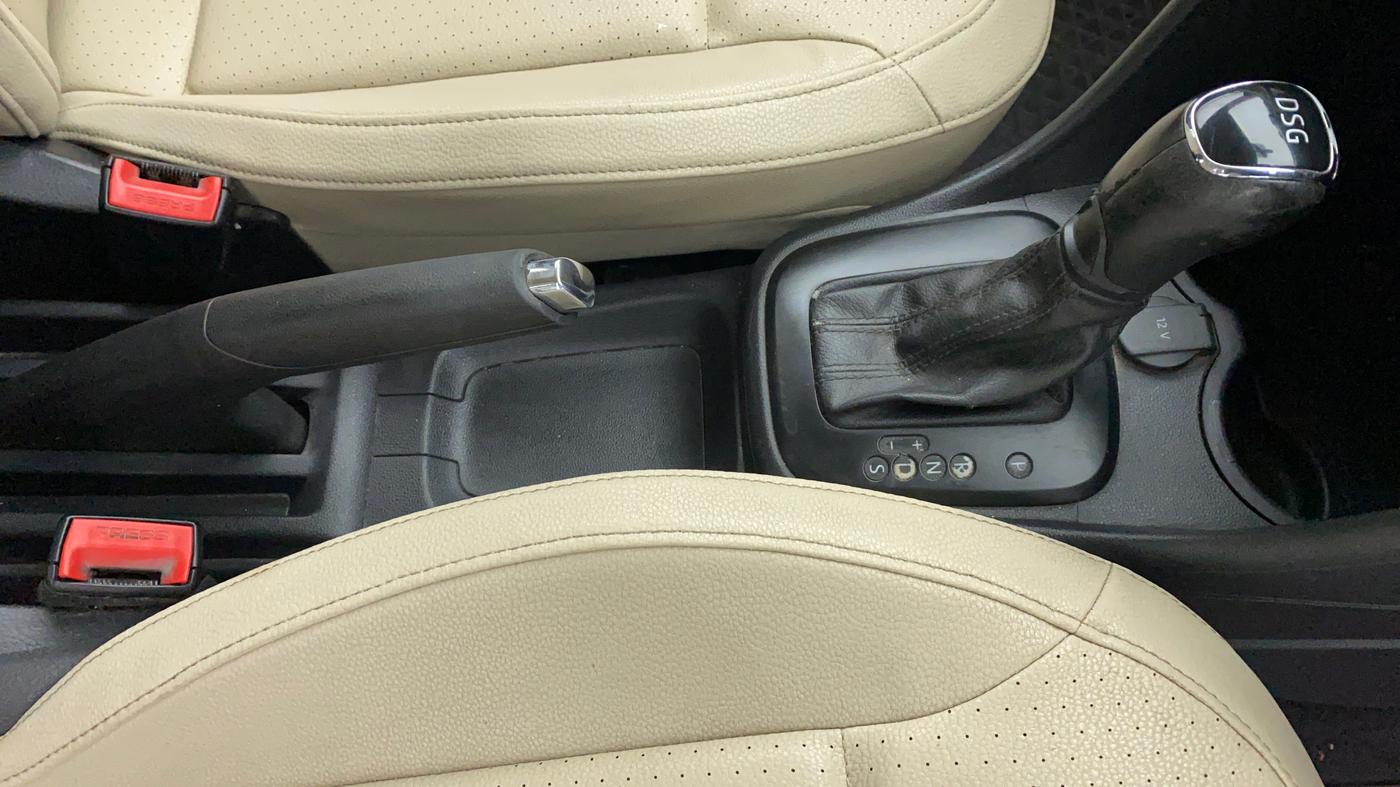 2016 Skoda Rapid Style 1.5 TDI AT, Diesel, Automatic, Gear Lever