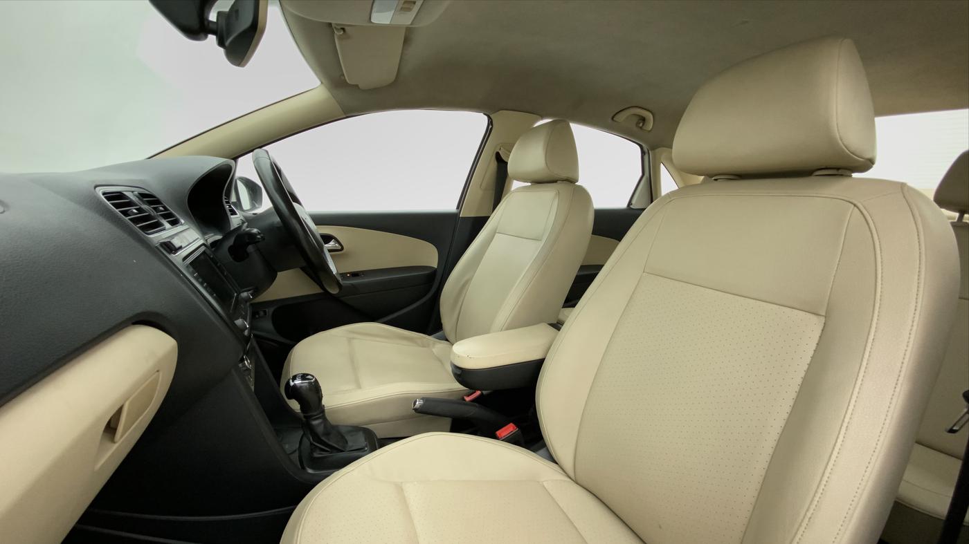 2016 Skoda Rapid Style 1.5 TDI AT, Diesel, Automatic, Right Side Front Door Cabin