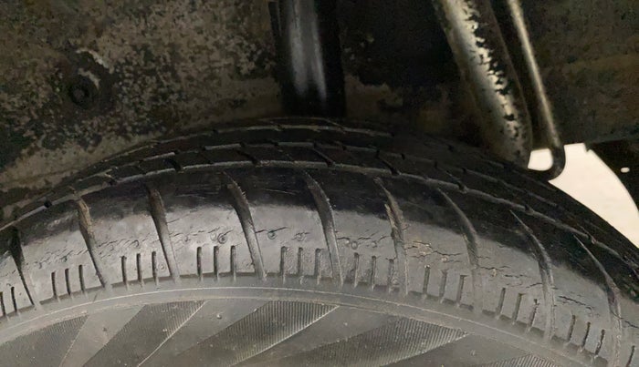 2017 Maruti Celerio ZXI, Petrol, Manual, 30,279 km, Left Rear Tyre Tread