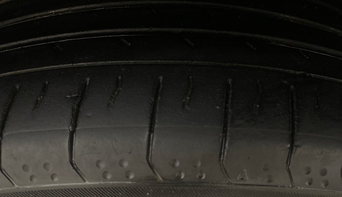 2021 Tata Safari XZA PLUS, Diesel, Automatic, 74,275 km, Right Front Tyre Tread