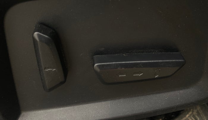 2021 Tata Safari XZA PLUS, Diesel, Automatic, 74,275 km, Driver Side Adjustment Panel