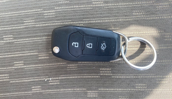 2015 Ford Figo Aspire TREND 1.2 PETROL, Petrol, Manual, 73,823 km, Key Close Up