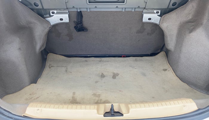 2015 Ford Figo Aspire TREND 1.2 PETROL, Petrol, Manual, 73,823 km, Boot Inside