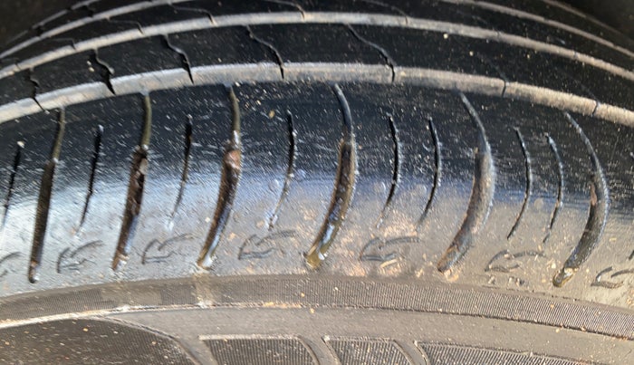 2017 Ford Ecosport TITANIUM 1.5L PETROL, Petrol, Manual, 83,873 km, Left Rear Tyre Tread