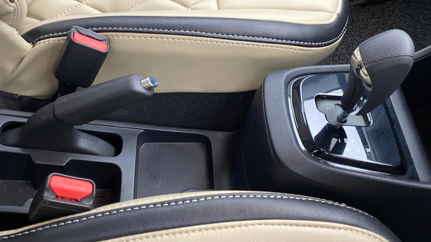 2022 Tata PUNCH CREATIVE AMT 1.2 RTN DUAL TONE, Petrol, Automatic, 2,222 km, Gear Lever