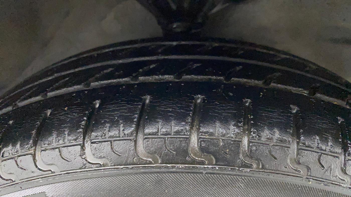 2013 Hyundai Santro Xing GLS PLUS AUDIO, Petrol, Manual, 1,06,503 km, Right Front Tyre Tread