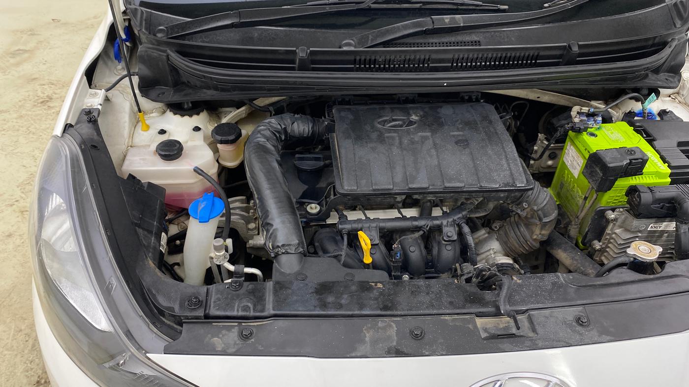 2022 Hyundai GRAND I10 NIOS MAGNA CORPORATE EDITION AMT 1.2 KAPPA VTVT, Petrol, Automatic, 52,046 km, Engine View - Right