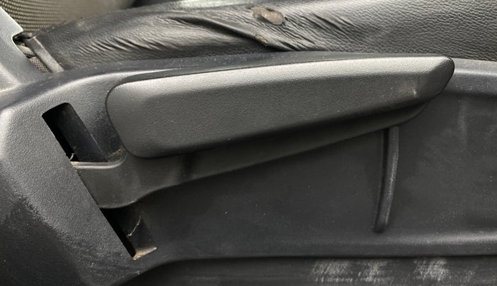 2021 Tata ALTROZ XZ PETROL, Petrol, Manual, 86,202 km, Driver Side Adjustment Panel