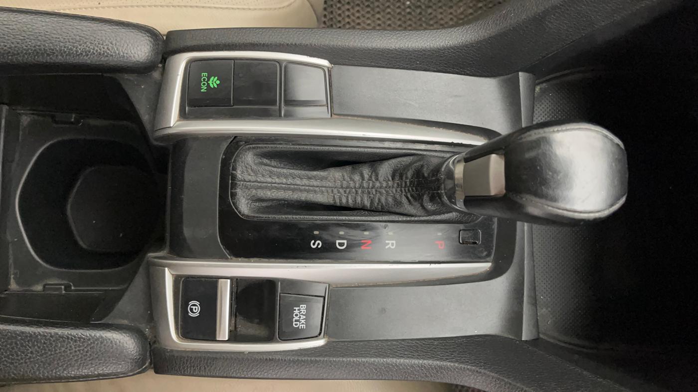 2019 Honda Civic 1.8L I-VTEC ZX CVT, Petrol, Automatic, 67,428 km, Gear Lever