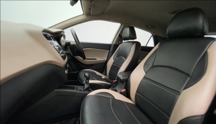 2016 Hyundai Elite i20 SPORTZ 1.2, Petrol, Manual, 57,240 km, Right Side Front Door Cabin