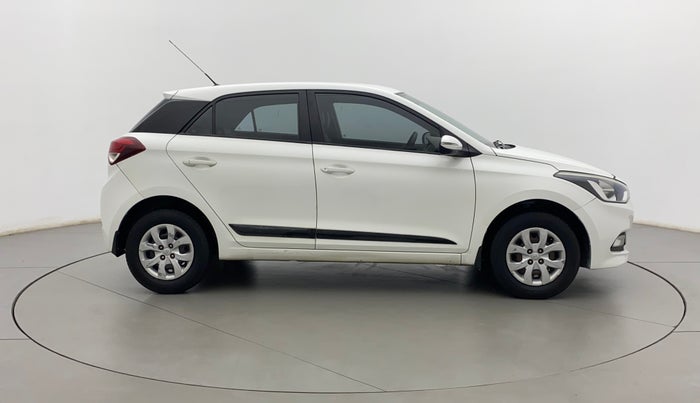 2016 Hyundai Elite i20 SPORTZ 1.2, Petrol, Manual, 57,240 km, Right Side View