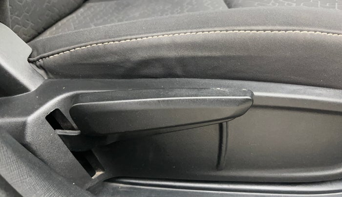 2022 Tata ALTROZ XZ PETROL, Petrol, Manual, 32,969 km, Driver Side Adjustment Panel