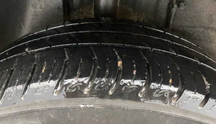 2022 Tata ALTROZ XZ PETROL, Petrol, Manual, 32,969 km, Right Rear Tyre Tread