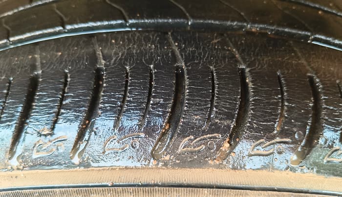 2021 Tata ALTROZ XM PLUS PETROL, Petrol, Manual, 39,348 km, Left Front Tyre Tread