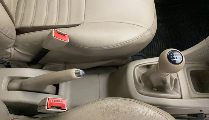 2015 Maruti Ertiga VXI, Petrol, Manual, 57,442 km, Gear Lever