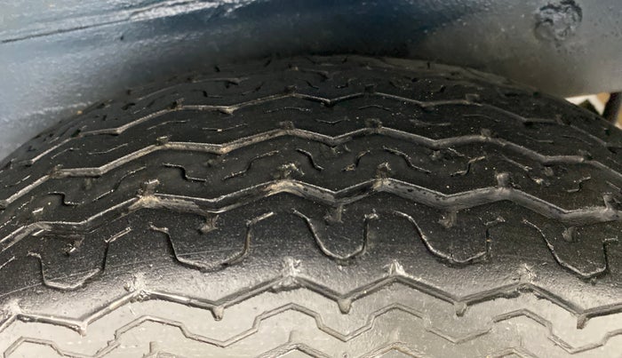 2014 Maruti OMNI E 8 STR, Petrol, Manual, 16,502 km, Right Rear Tyre Tread